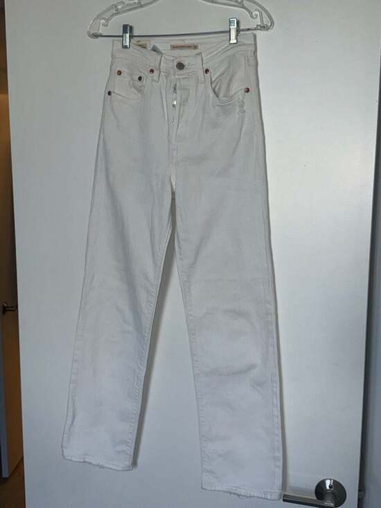 Levi's Denim - Levi's Premium Ribcage Straight Ankle White Jeans Size 25
